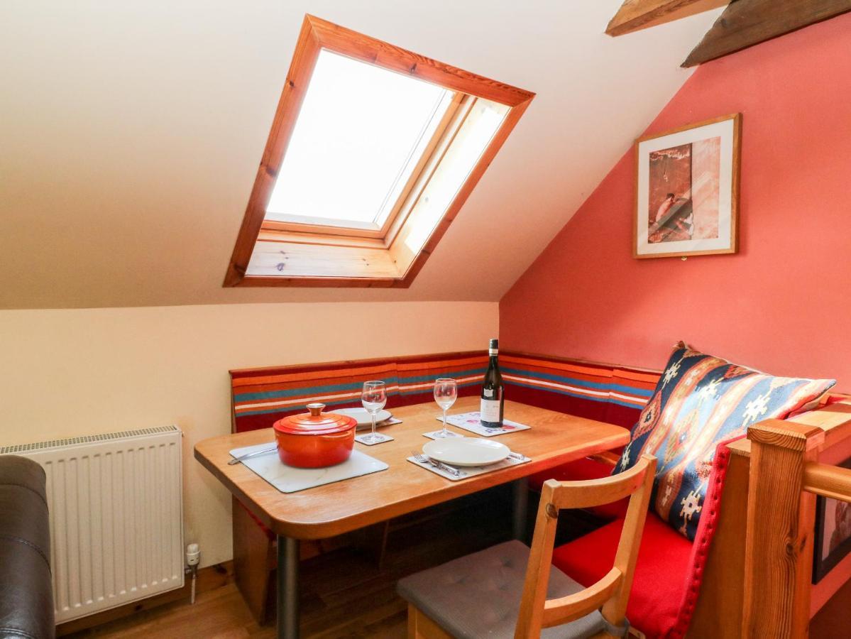 Larch Cottage Weem Екстер'єр фото